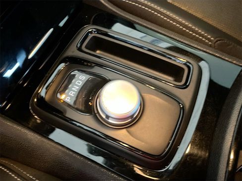 Used 2022 Chrysler 300 S w/ Comfort Group image 17