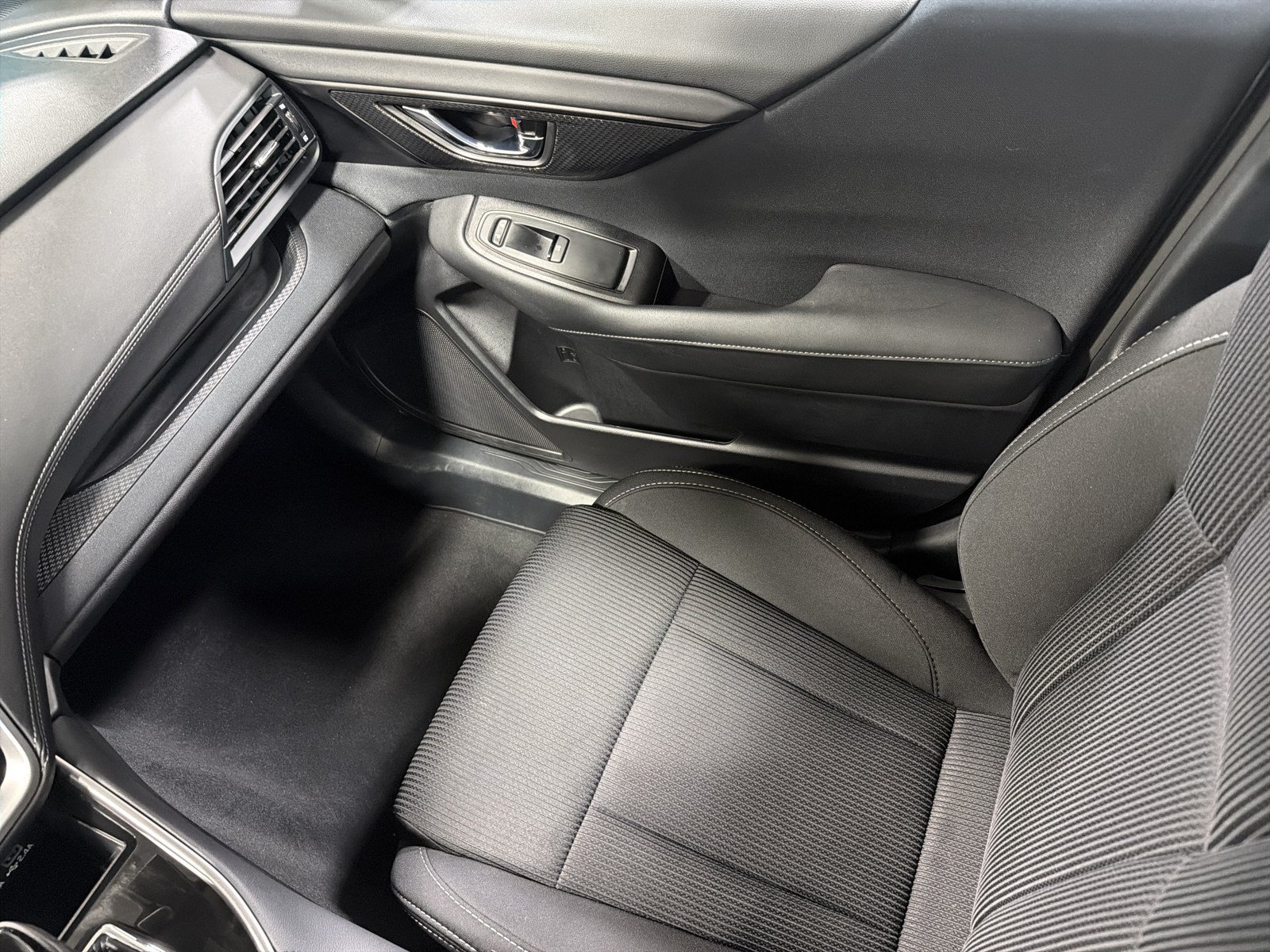 Certified 2025 Subaru Legacy Premium AWD/4WD image 11