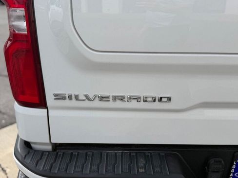 Used 2021 Chevrolet Silverado 1500 RST w/ Convenience Package II AWD/4WD image 21