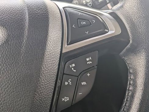 Used 2024 Ford Edge SEL AWD/4WD image 25