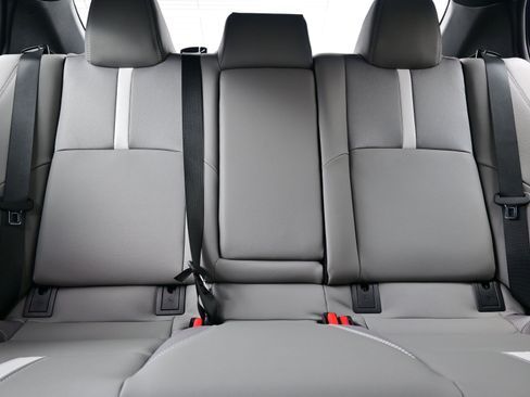 Used 2026 Toyota Camry SE image 17