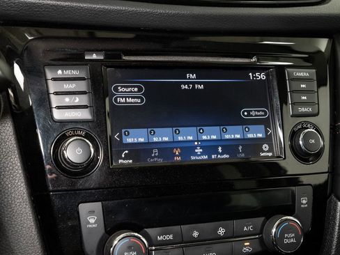 Used 2019 Nissan Rogue SL AWD/4WD image 12