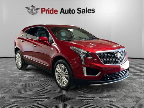 Used 2023 Cadillac XT5 Premium Luxury image 3