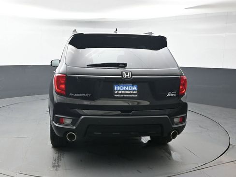 Used 2023 Honda Passport Elite image 5