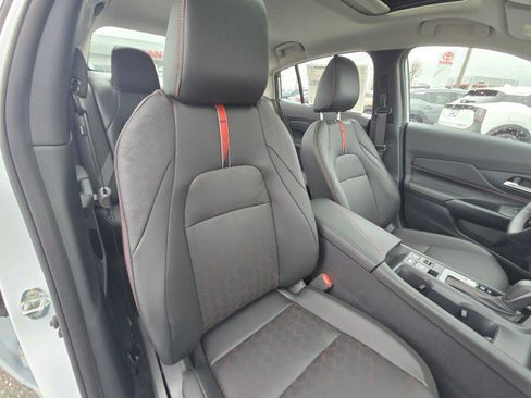 New 2026 Nissan Sentra SR w/ SR Premium Package FWD image 13