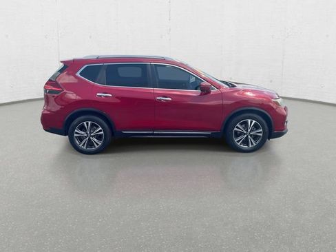 Used 2017 Nissan Rogue SL FWD image 32