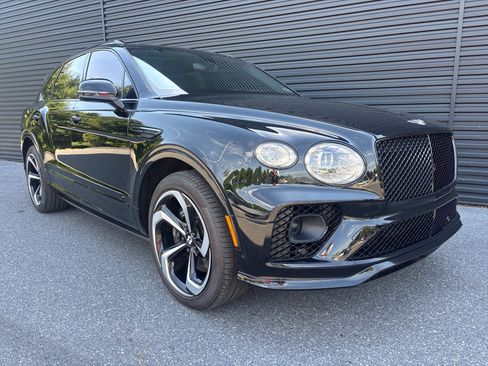 Used 2022 Bentley Bentayga AWD/4WD image 7