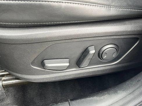 Used 2022 Kia Sorento S FWD image 45