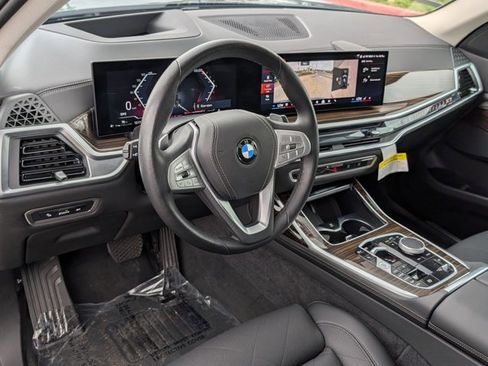 Used 2025 BMW X7 xDrive40i w/ Parking Assistance Package AWD/4WD image 10