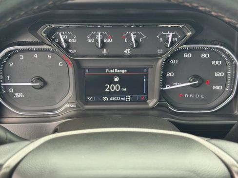 Used 2021 GMC Sierra 2500 AT4 w/ AT4 Preferred Package image 16