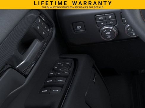 New 2026 GMC Sierra 2500 AT4 w/ AT4 Premium Plus Package AWD/4WD image 22