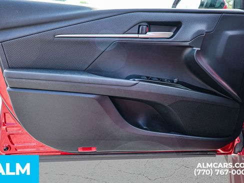 Used 2025 Toyota Camry SE image 48