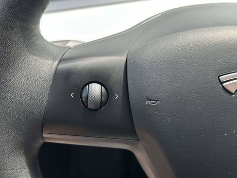 Used 2023 Tesla Model 3 Standard Range RWD image 23
