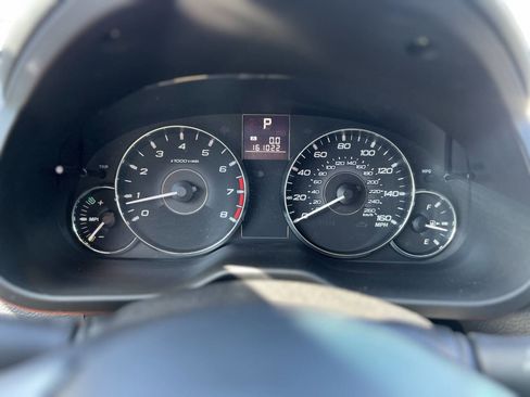 Used 2011 Subaru Outback 3.6R Limited w/ PWR Moonroof Pkg AWD/4WD image 17