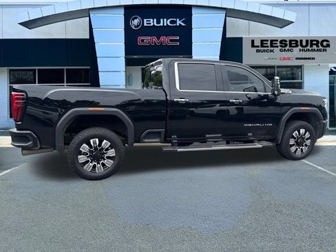 Used 2024 GMC Sierra 2500 Denali w/ Denali Reserve Package AWD/4WD image 8