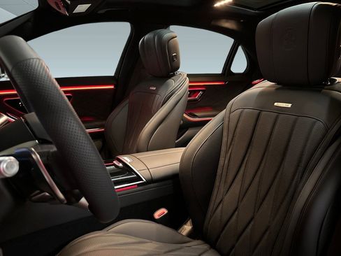 New 2026 Mercedes-Benz S 63 AMG S image 5