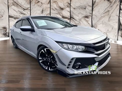 Used 2018 Honda Civic Sport image 9