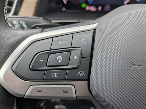 New 2026 Volkswagen Atlas SE FWD image 27