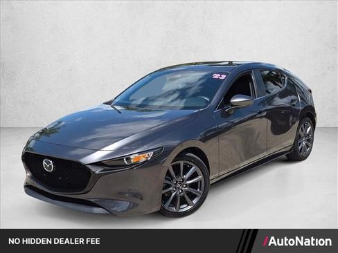 Used 2023 MAZDA MAZDA3 s FWD image 1
