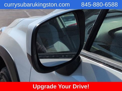 Used 2022 Subaru Crosstrek 2.0i Premium image 11