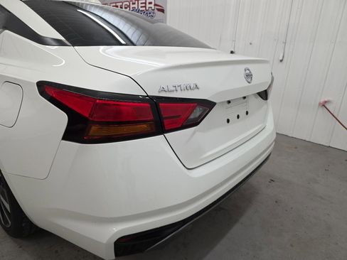 Used 2019 Nissan Altima 2.5 SR image 13