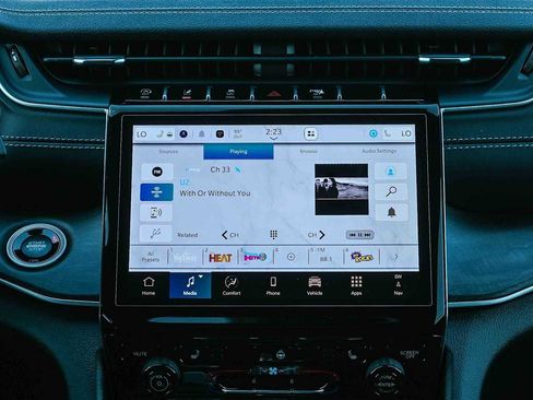 New 2025 Jeep Grand Cherokee Limited image 25