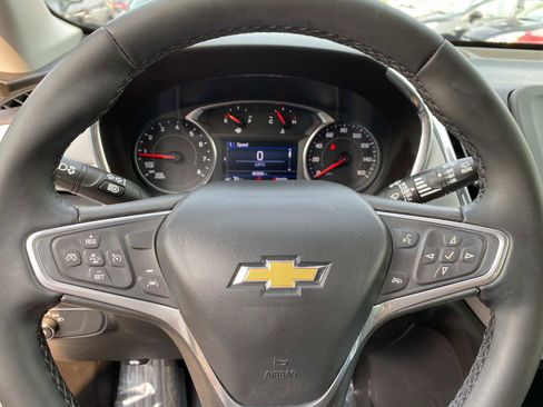 Used 2023 Chevrolet Equinox LT w/ Driver Convenience Package image 17