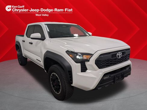 Used 2024 Toyota Tacoma TRD Off-Road AWD/4WD image 1