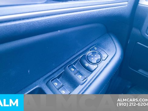 Used 2024 Ford Edge SEL image 33