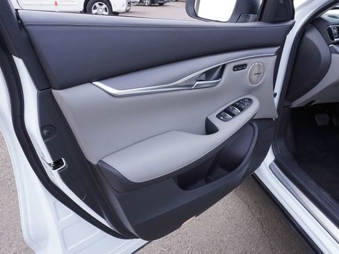 Used 2025 INFINITI QX50 Luxe image 15