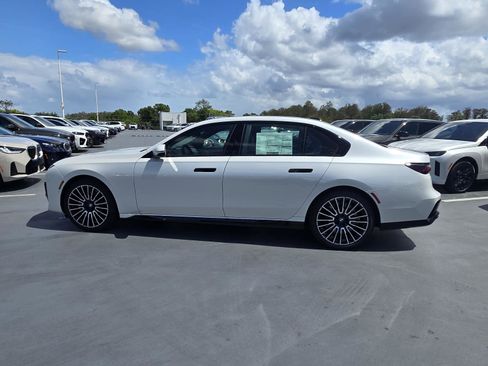 New 2026 BMW 760i xDrive w/ Executive Package AWD/4WD image 6