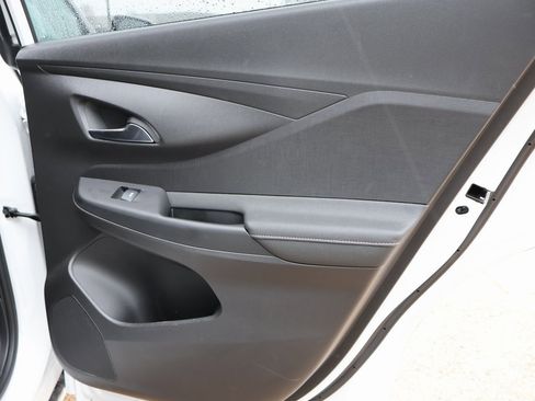 Used 2025 Buick Envista Avenir image 12