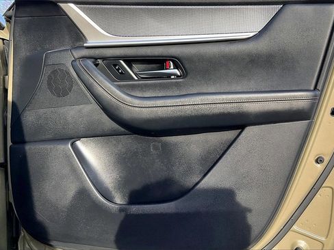 Certified 2025 MAZDA CX-70 3.3 Turbo w/ Premium Plus Pkg image 24