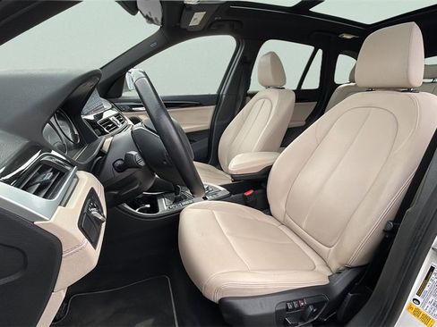 Used 2021 BMW X1 sDrive28i w/ Convenience Package image 14