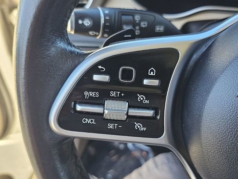 Used 2020 Mercedes-Benz GLC 300 image 34