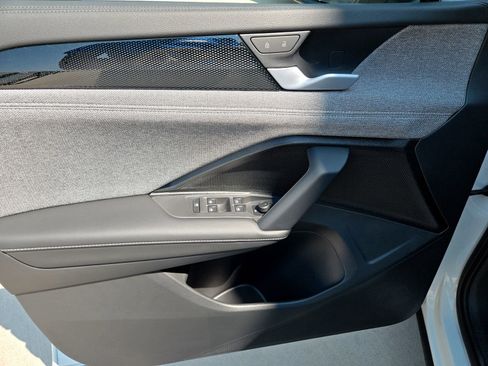 New 2025 Volkswagen Tiguan S image 19