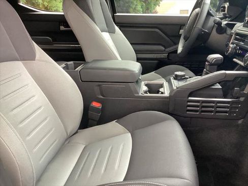 Certified 2026 Toyota Tacoma TRD Off-Road AWD/4WD image 3