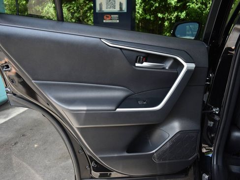 Used 2023 Toyota RAV4 XLE AWD/4WD image 13