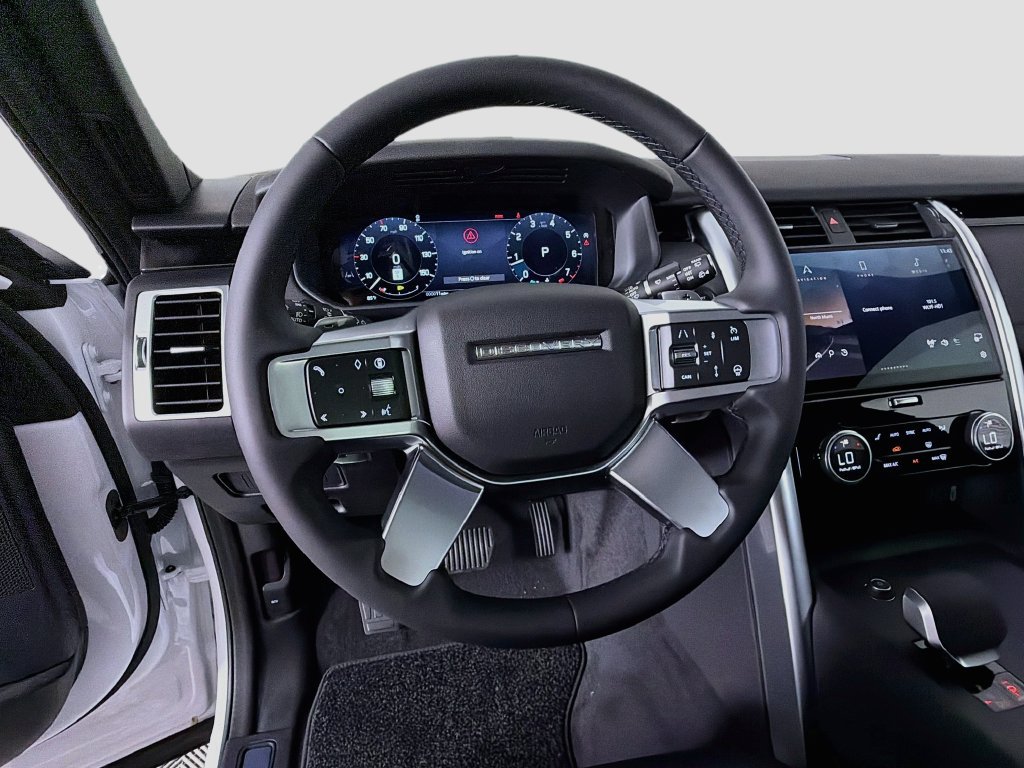 New 2026 Land Rover Discovery S AWD/4WD image 11