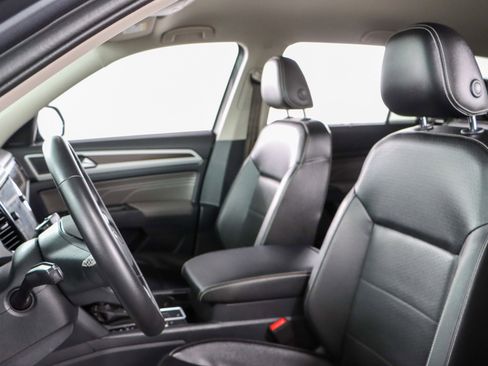 Used 2022 Volkswagen Atlas SE w/ Black Wheel Package image 23