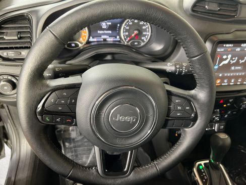 Used 2022 Jeep Renegade Altitude w/ Convenience Group image 10