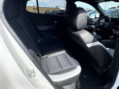 Used 2024 Buick Envista Preferred w/ Convenience I Package FWD image 25