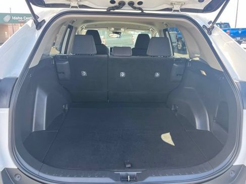 Used 2025 Toyota RAV4 LE AWD/4WD image 34