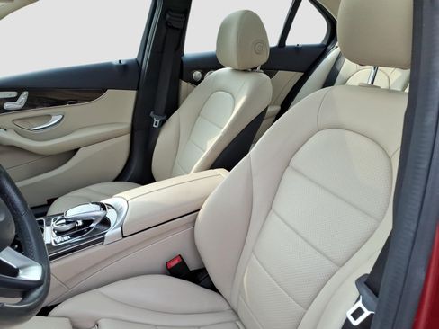 Used 2017 Mercedes-Benz C 300 4MATIC Sedan image 11