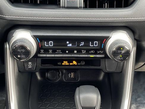 Certified 2025 Toyota RAV4 LE image 14