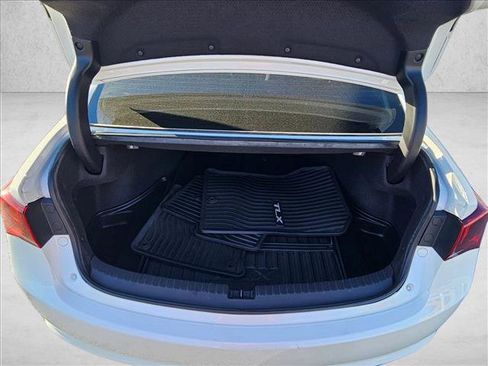 Used 2017 Acura TLX V6 w/ Technology Package image 5