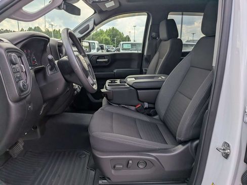 Used 2025 Chevrolet Silverado 1500 Custom AWD/4WD image 18