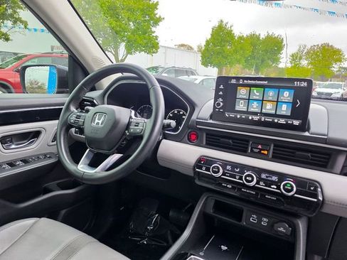Certified 2023 Honda Pilot EX-L image 13