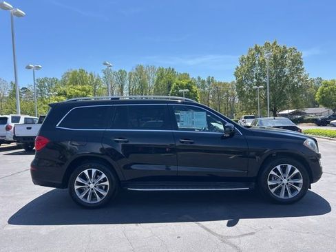 Used 2015 Mercedes-Benz GL 450 4MATIC image 4