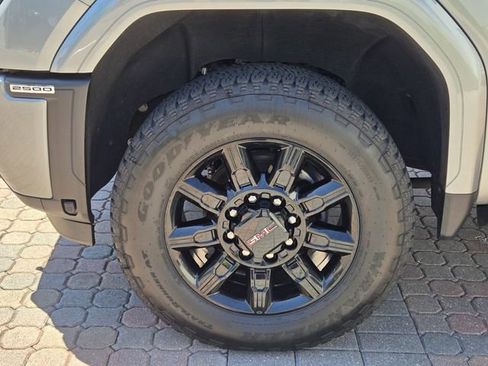 Certified 2024 GMC Sierra 2500 AT4 w/ AT4 Premium Plus Package AWD/4WD image 12